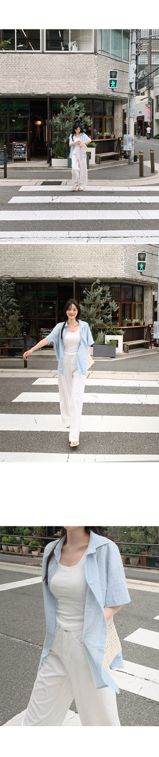 Slim sleeveless top with built-in cups - 3 colors