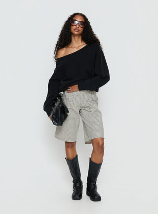 Wellness Off the Shoulder Jumper Washed Black