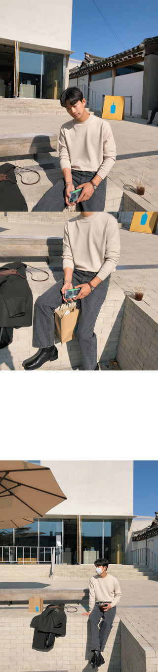 Straight black denim pants you will wear every day