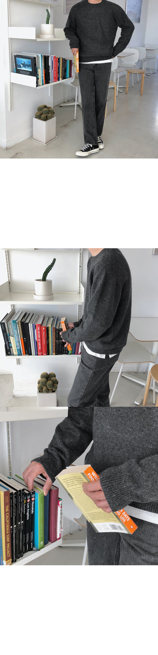 Straight black denim pants you will wear every day