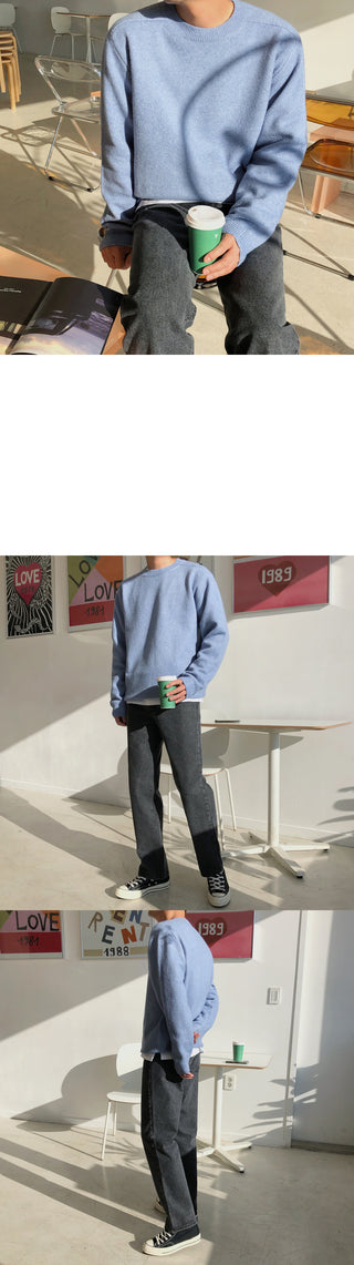 Straight black denim pants you will wear every day