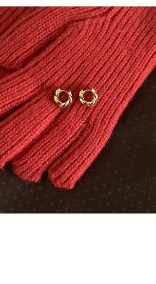 Twist design earrings