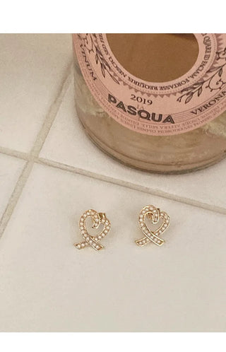 Heart design gold earrings