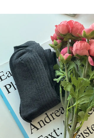Ribbed knee socks