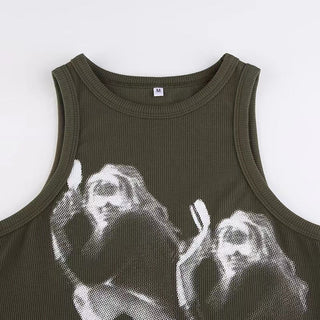 Sleeveless crewneck abstract contrast print crop top