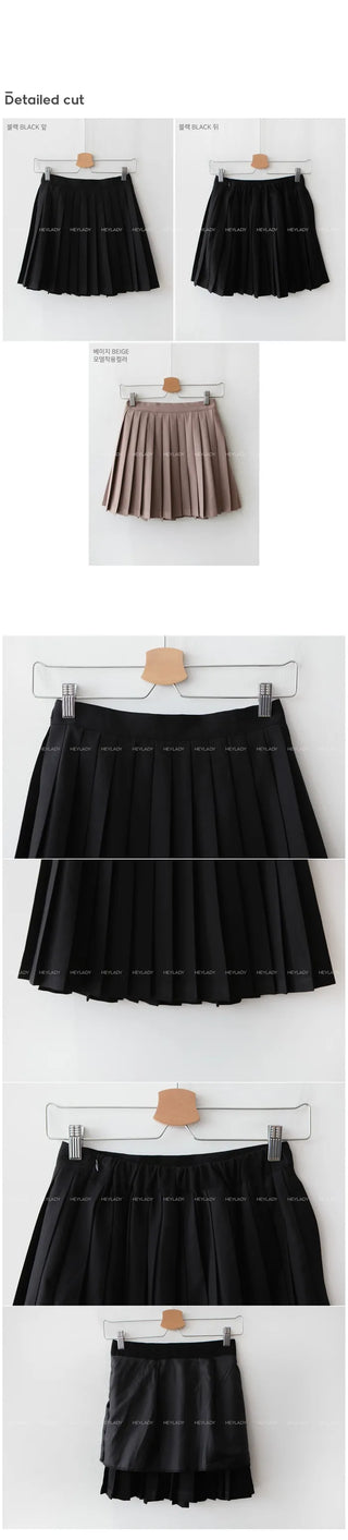 Pleated mini skirt