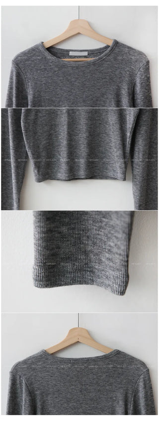 Round long-sleeved T-shirt