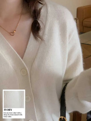 Milky Cropped V-Neck Cardigan (ivory)