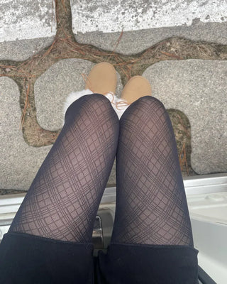 Checkered tights