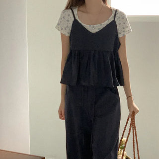 Ribbed Flower U-Neck T-Shirt