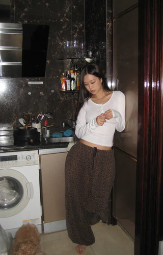 Backless T-shirt