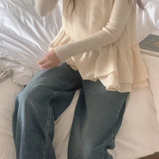 Frilled sleeveless blouse