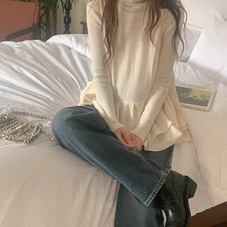 Frilled sleeveless blouse
