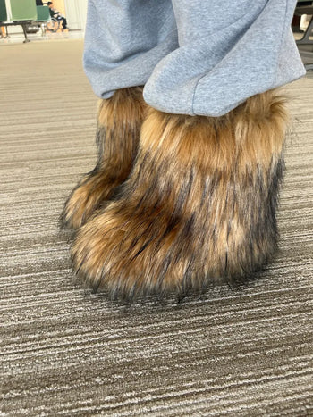 Fur long boots