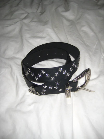 Star stud buckle leather belt