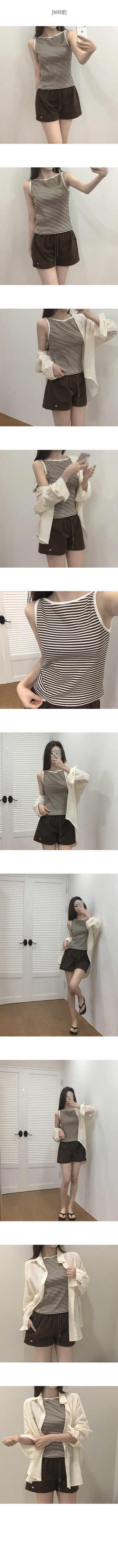 Striped boat neck sleeveless top