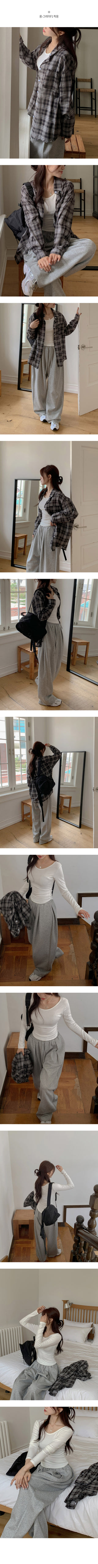 Pleated wide training pants