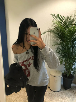 Off-shoulder T-shirt