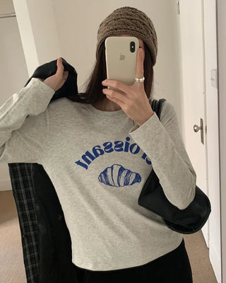 (2 colors) Round neck printed long t-shirt