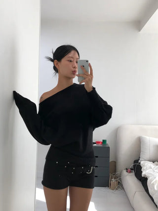 Off-shoulder knit top and shorts set