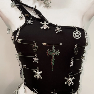 One shoulder cross applique backless top