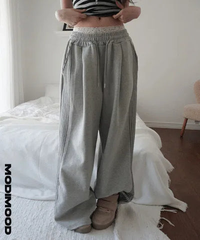 Chain Pintuck Track Wide Pants - 3 Colors