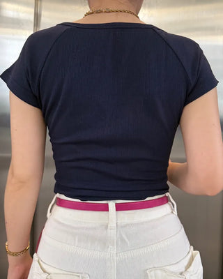 Ribbed button cropped t-shirt