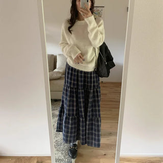 Checked long skirt