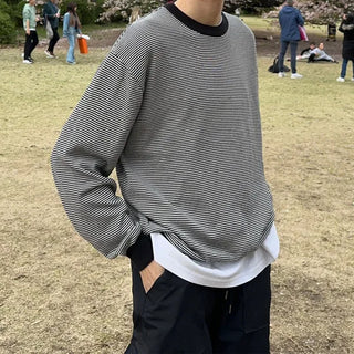 Bordered two-tone knit