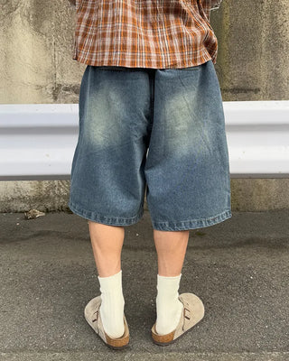 Washed Bermuda denim pants