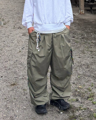 Side-tuck cargo pants