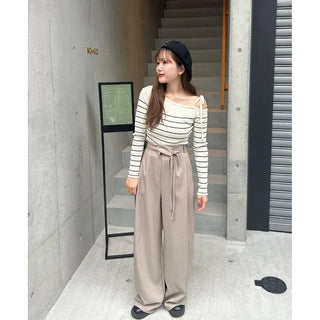 Shoulder ribbon striped knit
