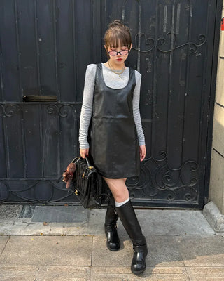 Slim-fit long-sleeved T-shirt