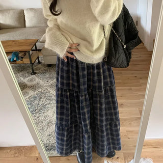 Checked long skirt