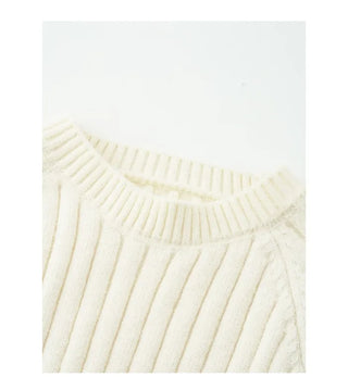 Round neck knit & scarf set