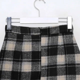 Wool check mini skirt