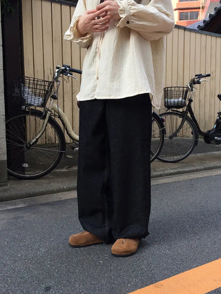 Non-fade one-wash wide pants
