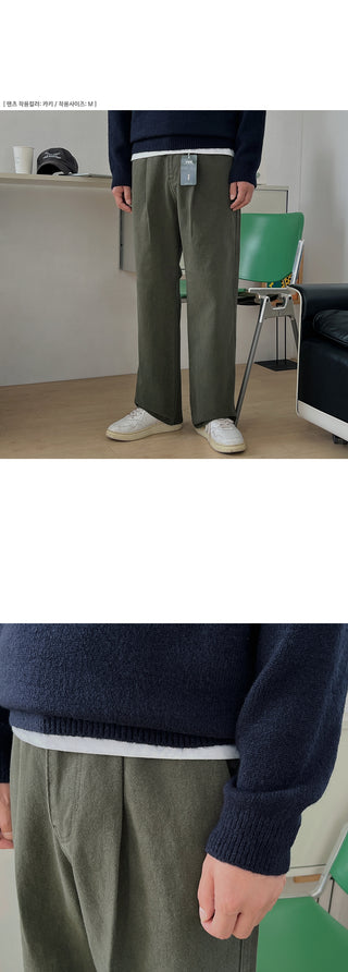 contemporary tuck wide pants