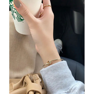 twist gold  bracelet