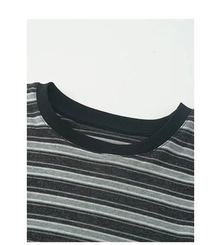 Multi-border cropped T-shirt
