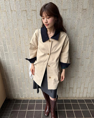 Loose-fit half trench coat