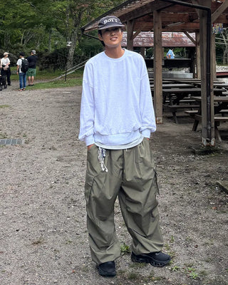 Side-tuck cargo pants