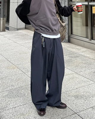 Wide slacks