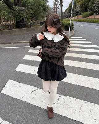 Big collar frill blouse