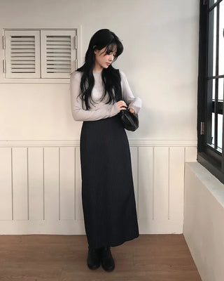 Classic striped border skirt