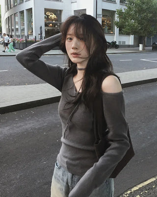 2-Way Tie Halter Neck Slim Knit