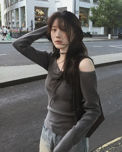 2-Way Tie Halter Neck Slim Knit