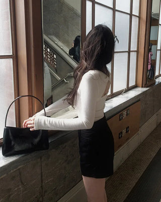 Back Point Slit Slim T-Shirt