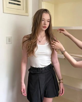 (ORIGINAL) Frill Pleated Shorts