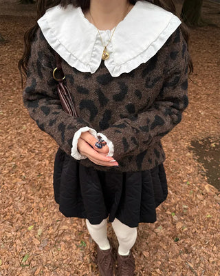 Big collar frill blouse